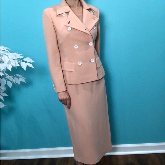 100% Wool Women Double Breasted Suit Set/Peachy Color - Picture 4 of 16